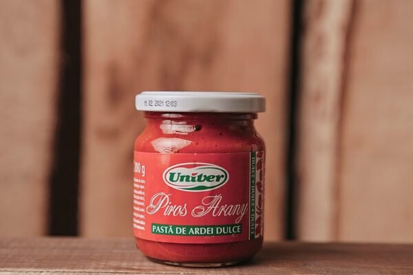 Univer Piros Arany univer piros arany pasta de ardei dulce uk bulk price
